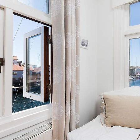 Pensionat Bryggan Smögen Esterno foto